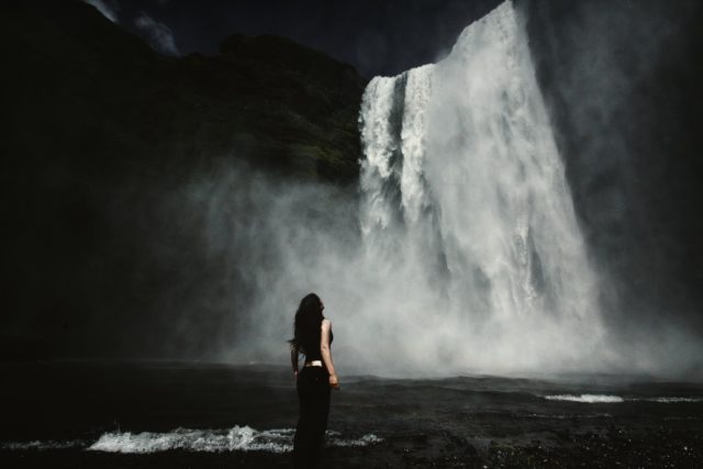 1592-2011 islande-skogafoss