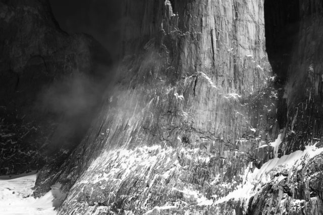 5970 torresdelpaine-BW-chili-patagonie-detail