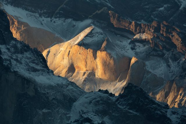 6778-2014 patagonie-detail-roche-cuernos-torresdelpaine
