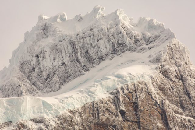 Vagues de Glace torres-del-paine-patagonie-detail-paine-grande-glace