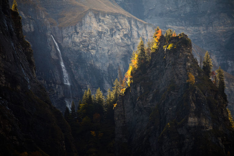 cirque-du-fer-a-cheval-sixt-cascade-automne