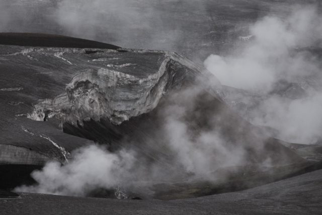 9699-2011 islande-fumerolles-laugavegur